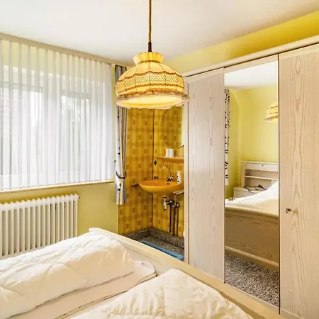 Gemutliche Og-wohnung Mit Balkon U. Wlan Im Herzen Des Warfendorfes *